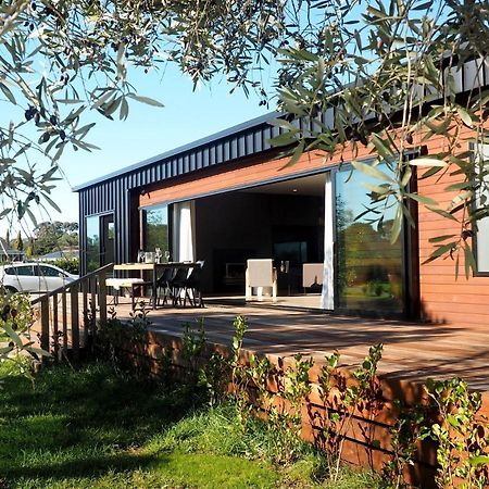 Pinot Longbox - Martinborough Holiday Home ภายนอก รูปภาพ